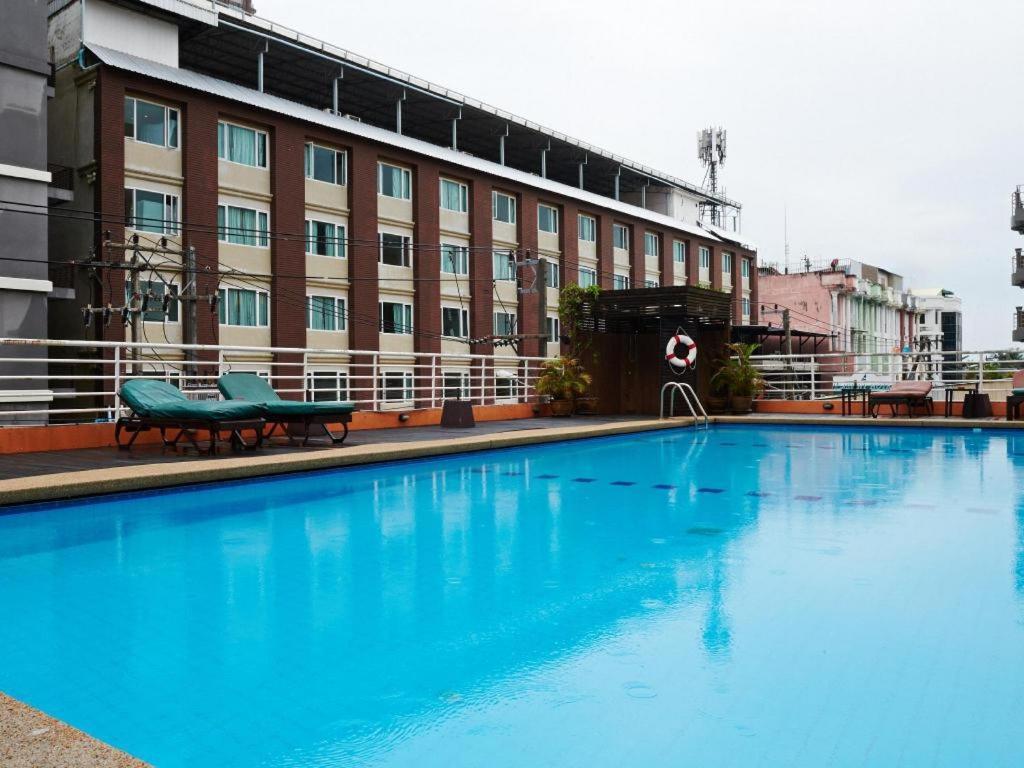 Eastiny Plaza Hotel Pattaya Exterior foto