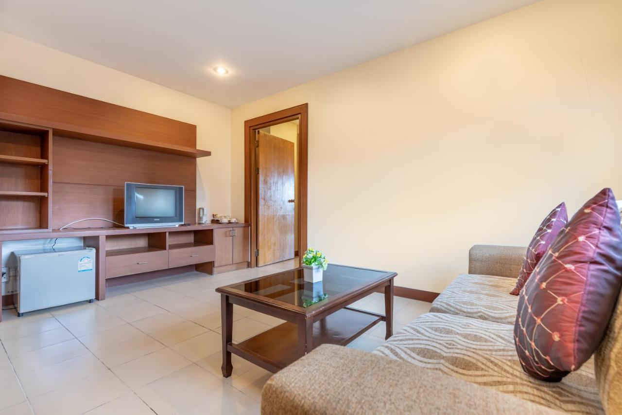 Eastiny Plaza Hotel Pattaya Exterior foto
